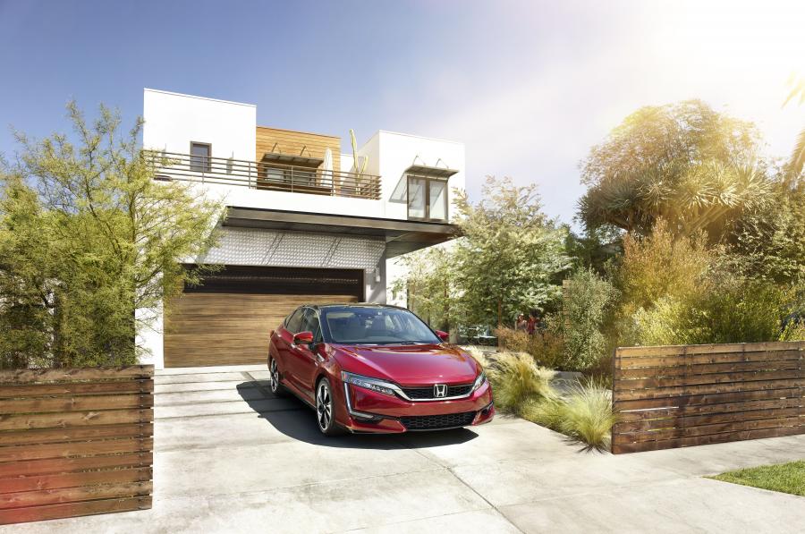  Honda Clarity Fuel Cell 2019 года  (NA) (фото 17 из 50)